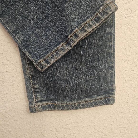 Levi's Mid Rise Skinny Jeans: Size 10; Classic Comfy Chic Effortless Essential - Picture 4 of 6